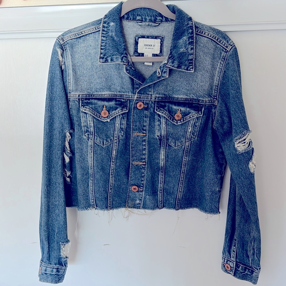 Denim Jacket. Forever 21. Medium size. Ripped.